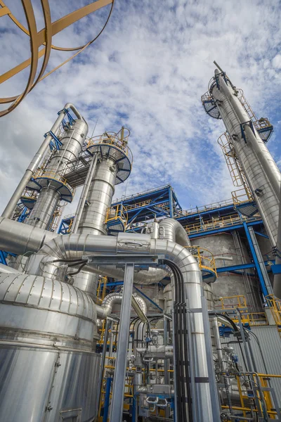 Petroleum plant with blue sky — Stock Photo, Image