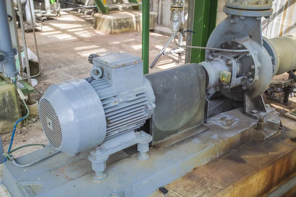 Motor de indução com bombas centrífugas — Fotografia de Stock