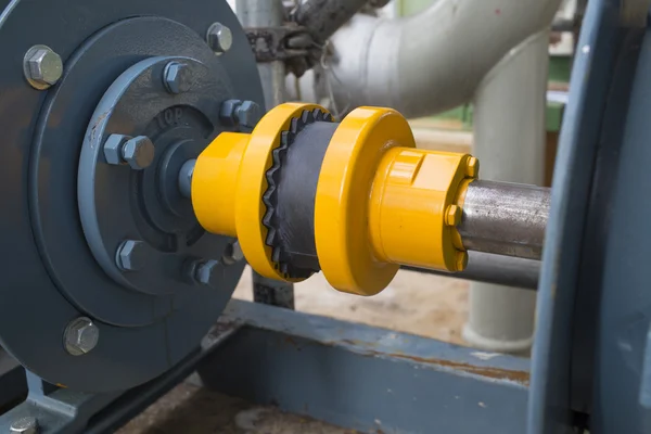 Rubber coupling during motor and pump — Stock Photo, Image