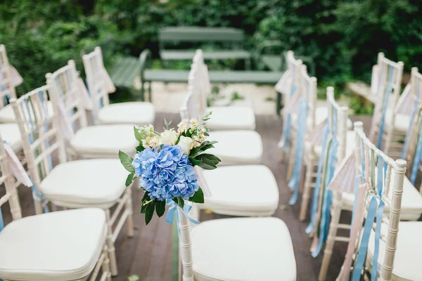 Cadeiras de cerimônia de casamento — Fotografia de Stock