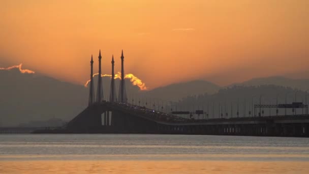 Včasný Pomerančový Žloutek Východ Slunce Mostě Penang — Stock video