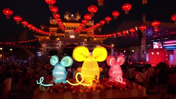 9 императорский храм со статуей крысы во время китайского Нового года — стоковое видео
