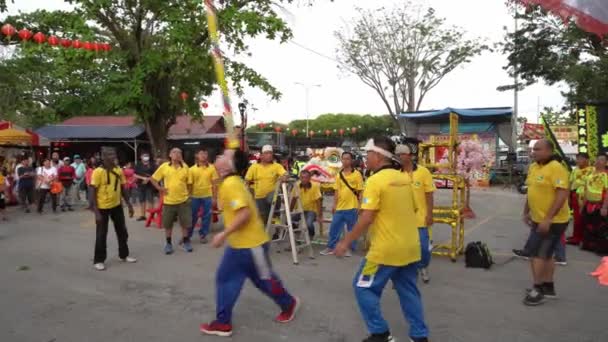 Çin Yeni Yılı 'nda sokakta kültürel performans Chingay. — Stok video