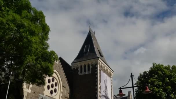 Tilt filmou a arquitetura de construção do museu Christchurch. — Vídeo de Stock