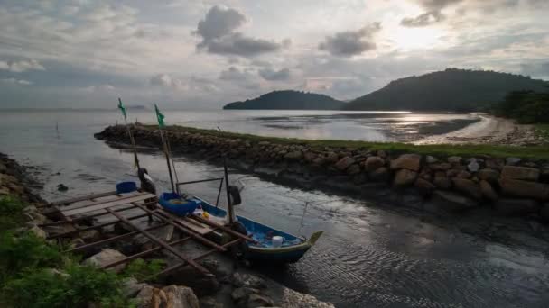 Georgetown Penang Malaysia May 2018 Timelapse Sunset Fisherman Boat Flag — Stock Video