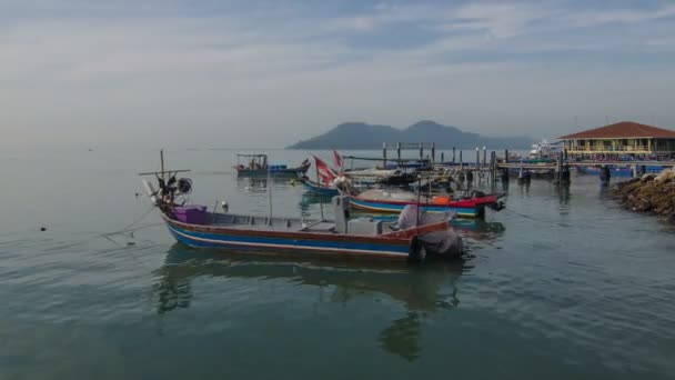 Georgetown Penang Malaysia Jun 2018 Timelapse Flytt Båt Vid Batu — Stockvideo