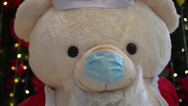 Plush Brinquedo Urso Usar Máscara Tema Natal — Vídeo de Stock