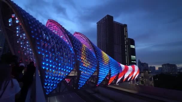 Panning Saloma Link z flagą Malezji design LED light. — Wideo stockowe