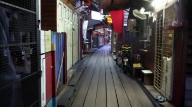 Chew Jetty ahşap evine gidin.