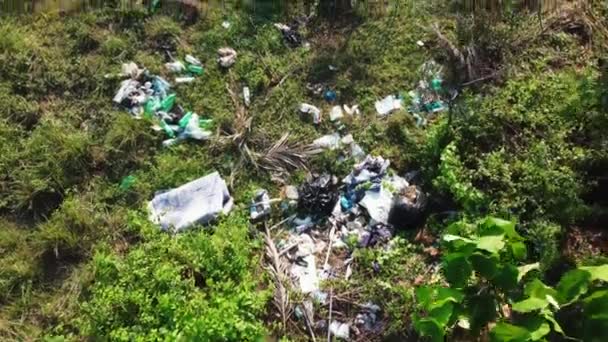 Basura Ilegal Vertedero Campo Verde — Vídeo de stock