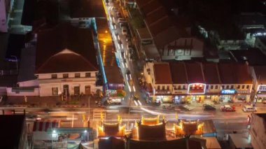 9. tapınakta trafik var..