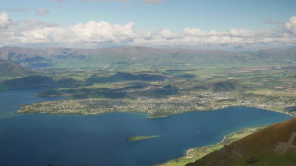 Timelapse Kväll Solnedgång Roys Peak Mot Wanaka Town — Stockvideo