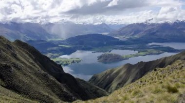 Wanaka yakınlarındaki Timelapse Roys Tepesi.