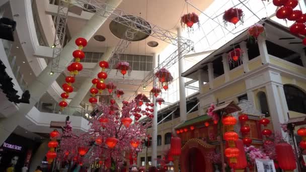 Decoração de ano novo chinês no Gurney Paragon Mall. — Vídeo de Stock