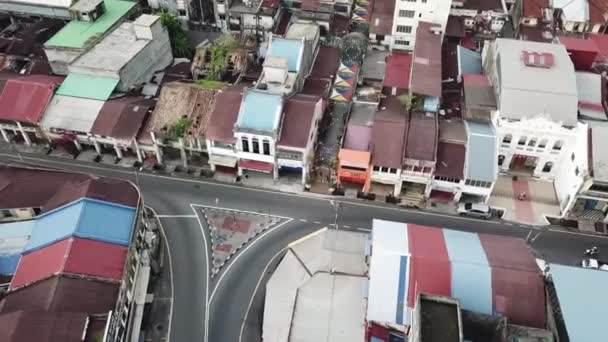 Drone shot less car at Lorong Ann Cheng during lock down. — Stock Video