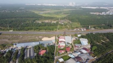 Malezya 'nın kırsal kesimindeki otoyol