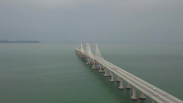 Flygfoto Mindre Biltrafik Penang Second Bridge — Stockvideo