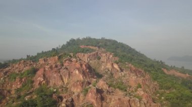 Ormanların yok edilmesi küresel ısınma iklim değişikliği. Hava görünümü.