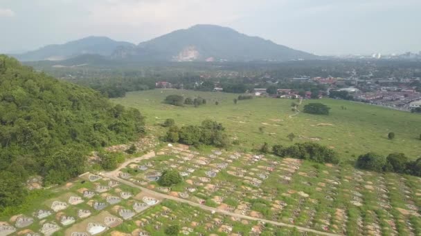 Vista Aérea Del Cementerio Chino Área Rural Malasia — Vídeo de stock