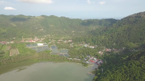 Drone Sköt Pulau Betong Fiskeby Och Fiskodling — Stockvideo