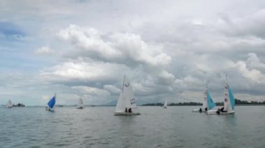 Spor rüzgar sörfü.