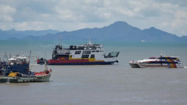 Pueblo pesquero de Kuala Perlis — Vídeo de stock