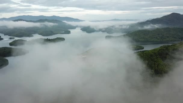 Lago Beris por la mañana. — Vídeos de Stock