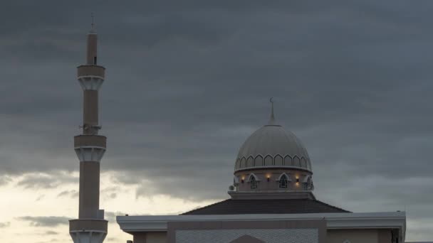 Céu Dramático Bonito Por Sol Sobre Mesquita Flutuante Penang — Vídeo de Stock