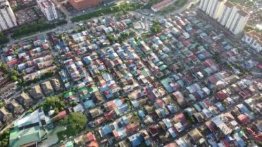 Batu Mağaraları yakınlarındaki kampung Melayu 'ya hava desteği gönderin.