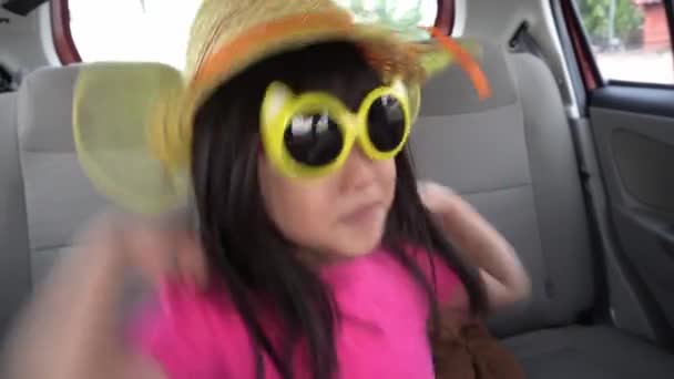 Girl Wear Cat Sunglasses Dance Car — Stock Video