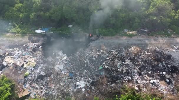 Pemandangan Udara Membakar Sampah Udara Polusi Gas Asap — Stok Video