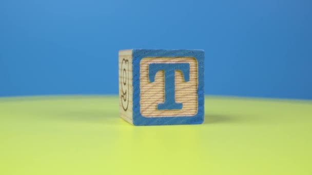 Close Shot Letter Alphabet Wooden Block Surface — Stock Video