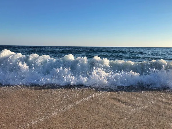 Olas Mar Mediterráneo Turquía Hermosa Puesta Sol Playa Primer Plano — Foto de Stock