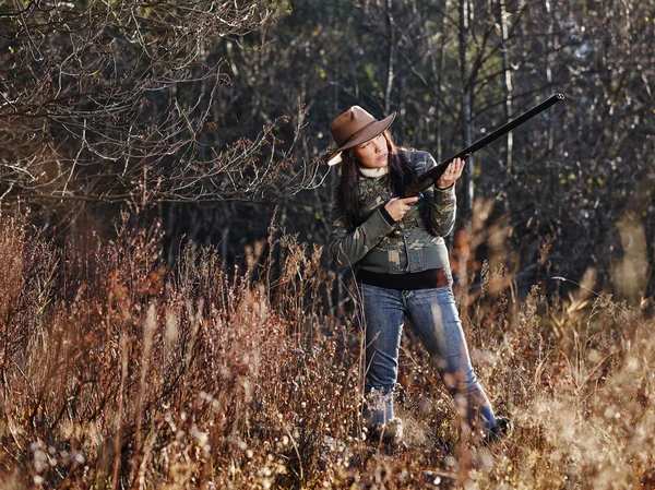 Kvinnliga anka hunter — Stockfoto