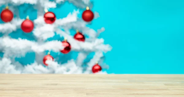 Table and christmas tree — Stock Photo, Image