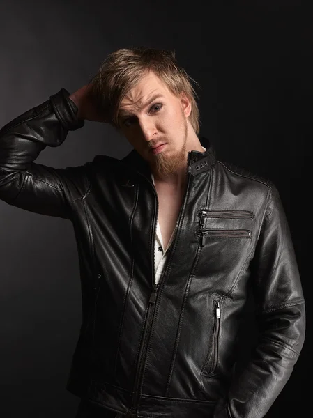 Male rocker and black leather jacket — Stock fotografie
