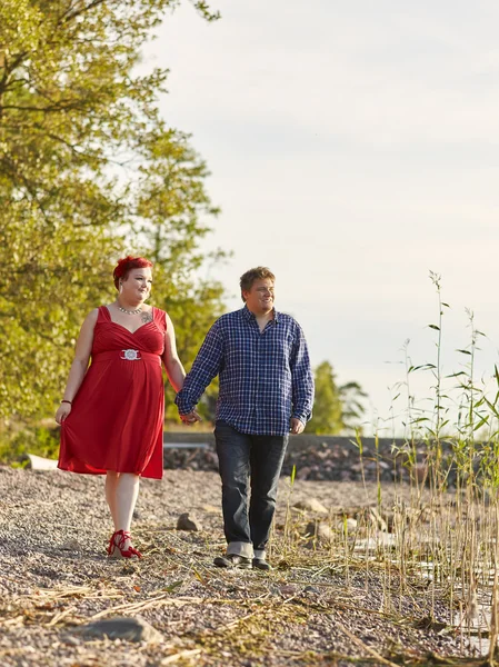 Lovely couple together, summer evening — Stock Photo, Image