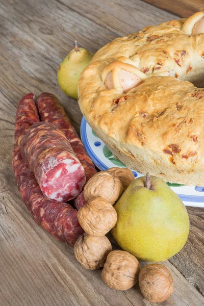 Casatiello tortano comida napolitana — Fotografia de Stock