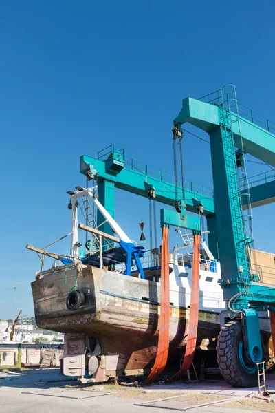 Ship repair in the port — Stock Photo, Image