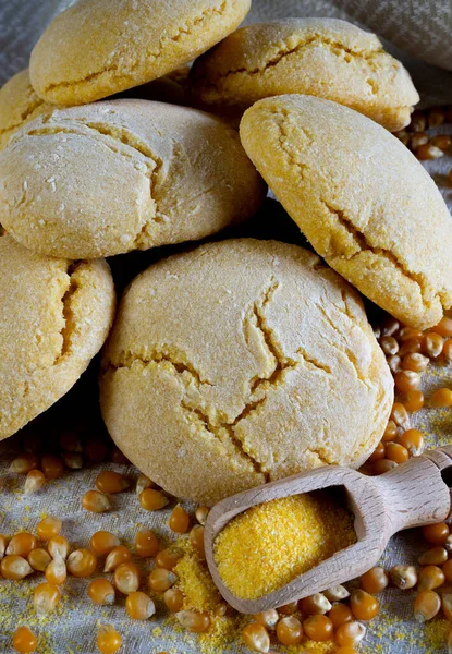 Pães Macios Caseiros Com Farinha Milho Cozida Forno — Fotografia de Stock