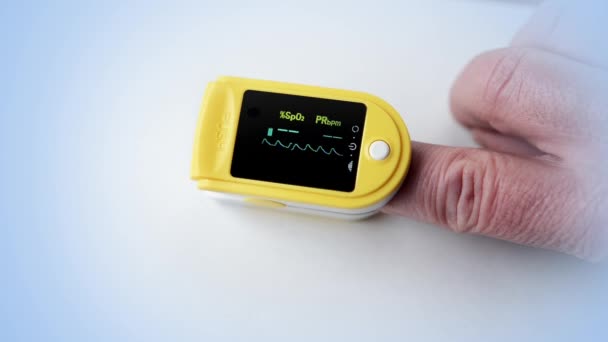 Instrument Zur Messung Des Anteils Von Sauerstoffreichem Hämoglobin Blut — Stockvideo