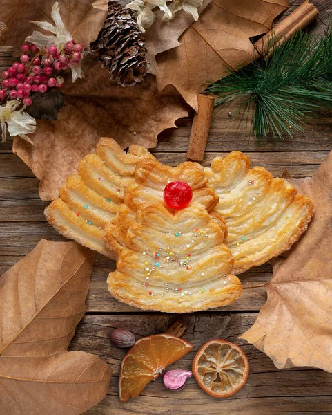 Sweet Light Puff Pastry Honey Christmas Time — Stock Photo, Image