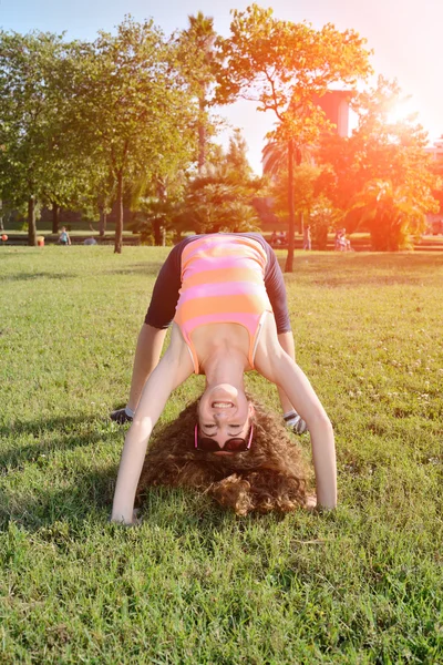 Girl in sunset relax — Stock Photo, Image