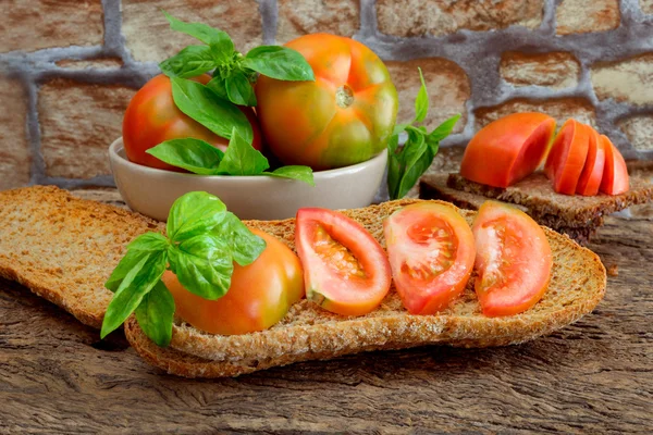 Gehakte groene tomaten — Stockfoto