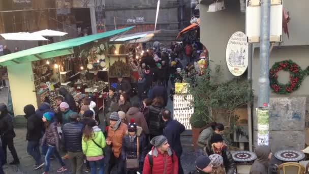 Calle Tribunali en Naples- Italia — Vídeo de stock