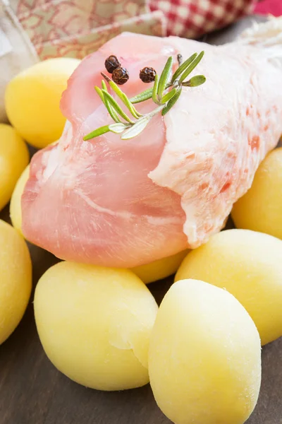 Pierna de pollo — Foto de Stock