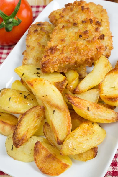 Peixe e batatas fritas — Fotografia de Stock