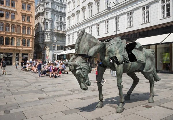 Statua dell'arciduca Karl in Graben Street - Vienna — Foto Stock