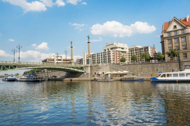 Feribot Boaty Moldova da açılan de nehrinde - Prag - Çek Cumhuriyeti
