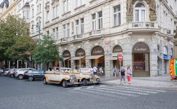 Táxi e compras em Praga - República Checa — Fotografia de Stock